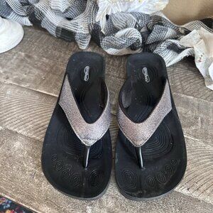AEROTHOTIC Crystal Mist Comfortable Flip Flops with Arch Support Size 38 Or US 8